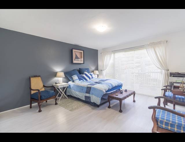 4 BEDROOM HOUSE FOR SALE IN GROTTO BAY
